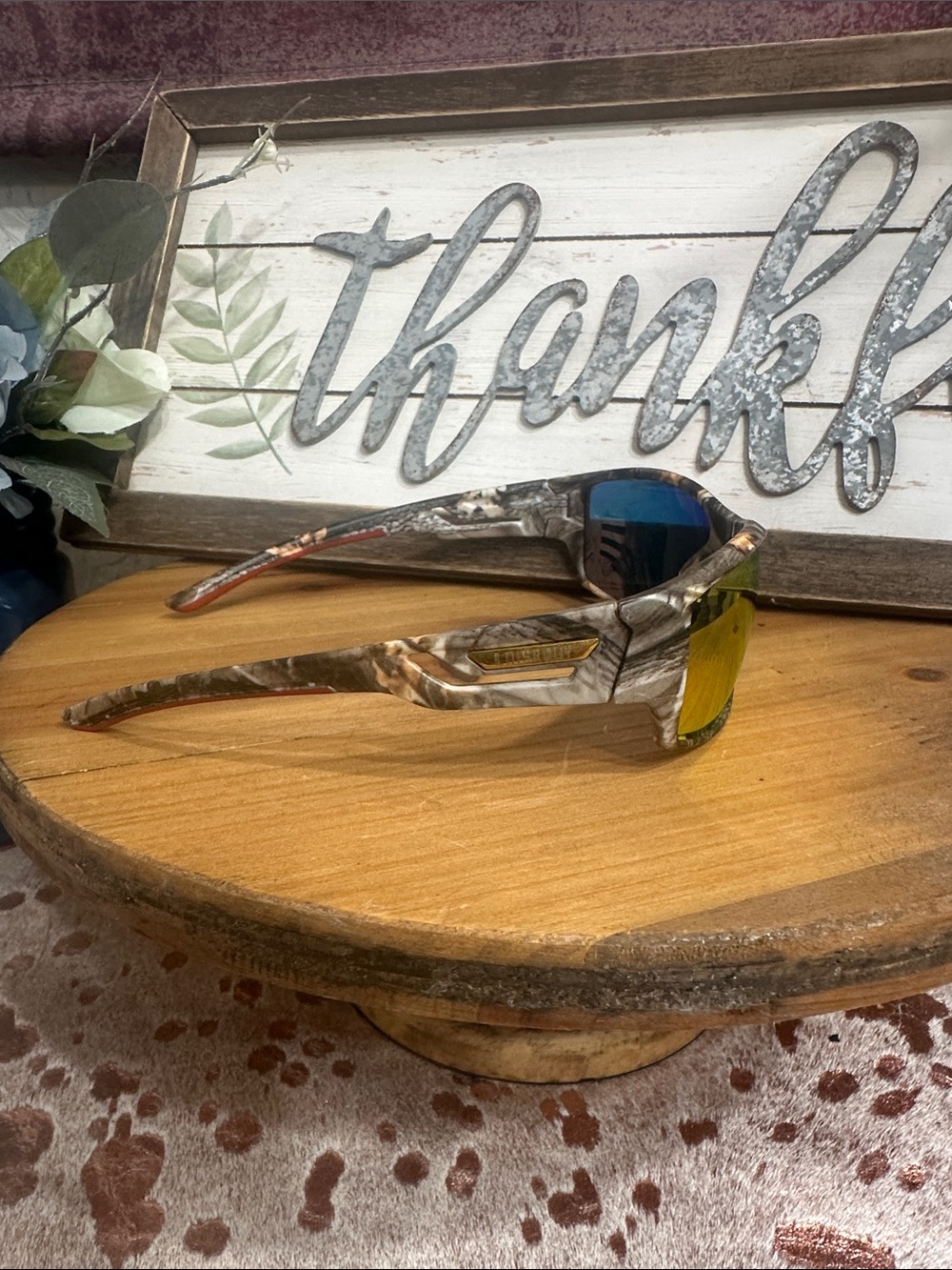 Men's Sport Sunglasses with Amber Mirrored Lenses - Patterned  camo Frame - Picture 5 of 5
